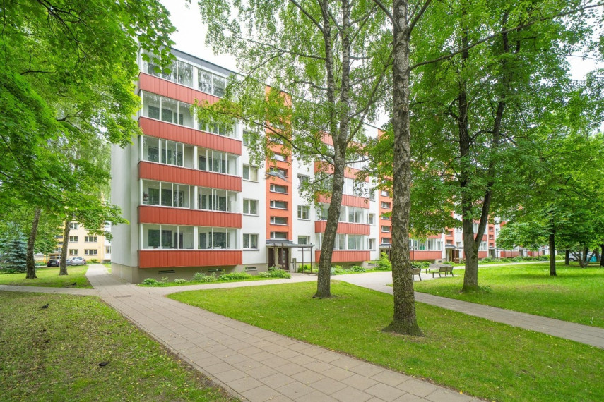 Parduodamas butas Žirmūnų g., Vilniaus m., Vilniaus m. sav., 48 m2 ploto, 2 kambariai 32