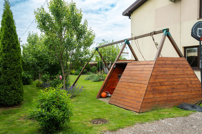 Parduodamas namas Astrų g., Vijūkų k., Kauno r. sav., 103.75 m² ploto 4 kambariai 28