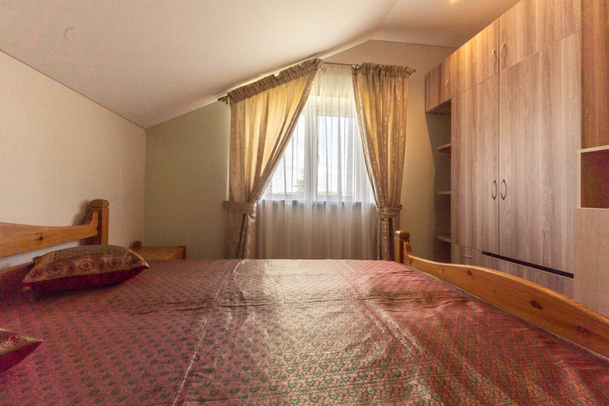 Parduodamas namas Švyturio g., Kauno m., Kauno m. sav., 355.99 m2 ploto, 3 aukštai 32