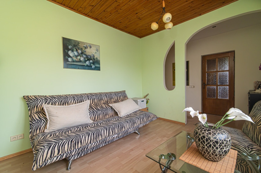 Parduodamas namas Pagrindinė g., Rastinėnų k., Vilniaus r. sav., 316.77 m2 ploto, 2 aukštai 16