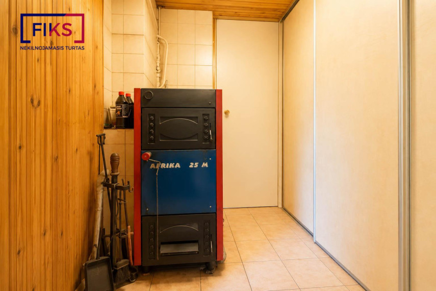 Parduodamas namas Gedimino g., Kazlų Rūdos m., Kazlų Rūdos sav., 205.85 m² ploto 9 kambariai 17