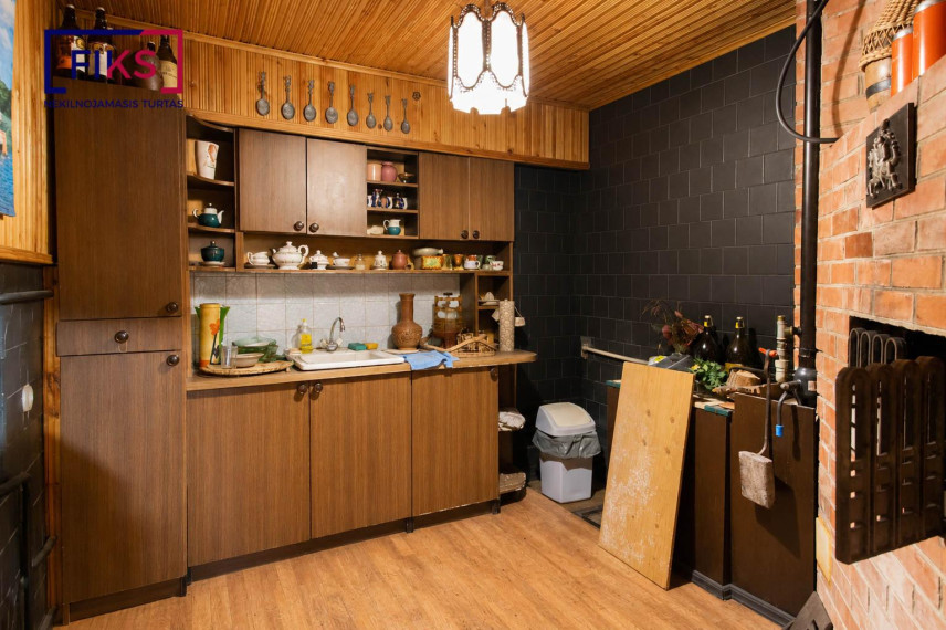 Parduodamas namas Gedimino g., Kazlų Rūdos m., Kazlų Rūdos sav., 205.85 m² ploto 9 kambariai 30