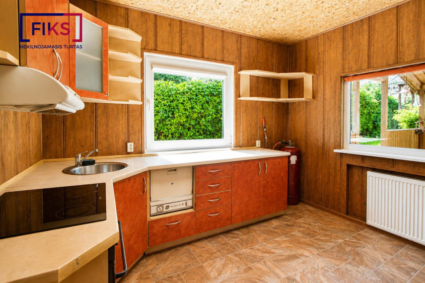 Parduodamas namas Gedimino g., Kazlų Rūdos m., Kazlų Rūdos sav., 205.85 m² ploto 9 kambariai 4