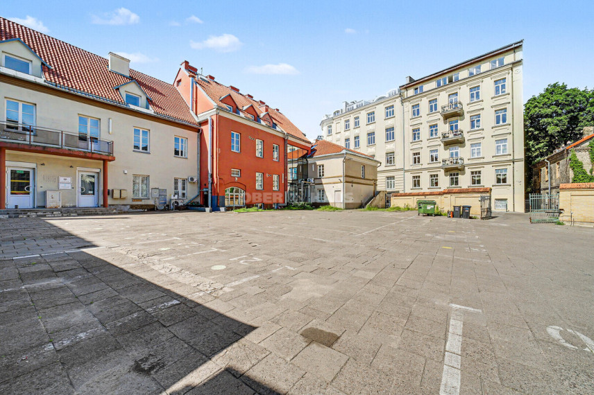Nuomojamos administracinės patalpos Labdarių g., Senamiestis, Vilniaus m., Vilniaus m. sav., 999.32 m2 ploto 30