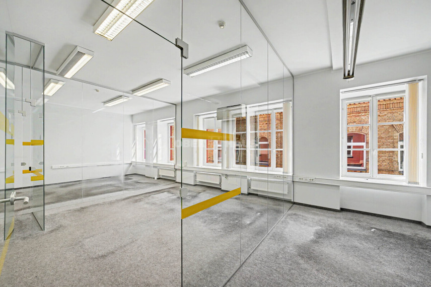 Nuomojamos administracinės patalpos Labdarių g., Senamiestis, Vilniaus m., Vilniaus m. sav., 999.32 m2 ploto 17