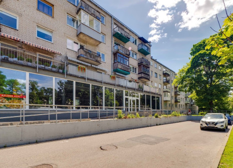 Nuomojamos paslaugų, prekybos patalpos Antakalnio g., Vilniaus m., Vilniaus m. sav., 216 m2 ploto Nuomojamos paslaugų, prekybos patalpos Antakalnio g., Vilniaus m., Vilniaus m. sav., 216 m2 ploto