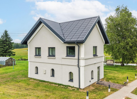Parduodamas namas Šarkiškių k., Vilniaus r. sav., 112.79 m² ploto 4 kambariai Parduodamas namas Šarkiškių k., Vilniaus r. sav., 112.79 m² ploto 4 kambariai