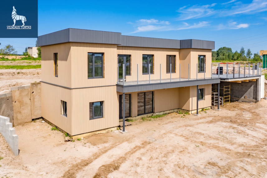Parduodamas namas Elektrėnų g., Peliūnų k., Elektrėnų sav., 223 m2 ploto, 2 aukštai 4