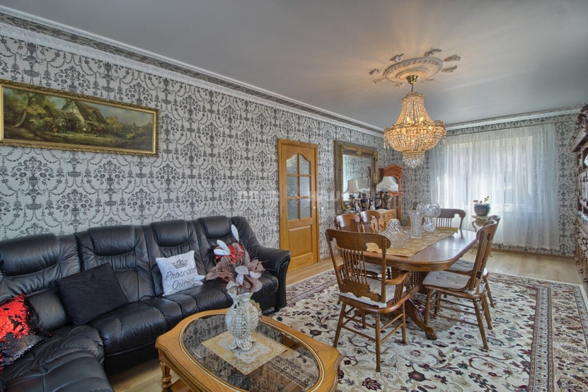 Parduodamas namas Liepų g., Kairių mstl., Šiaulių r. sav., 210 m2 ploto, 2 aukštai 16