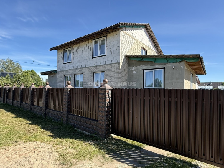 Parduodamas namas Liepų g., Kairių mstl., Šiaulių r. sav., 210 m2 ploto, 2 aukštai 3