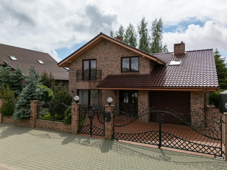 Parduodamas namas Radviliškio g., Klaipėdos m., Klaipėdos m. sav., 227.28 m2 ploto, 2 aukštai 1