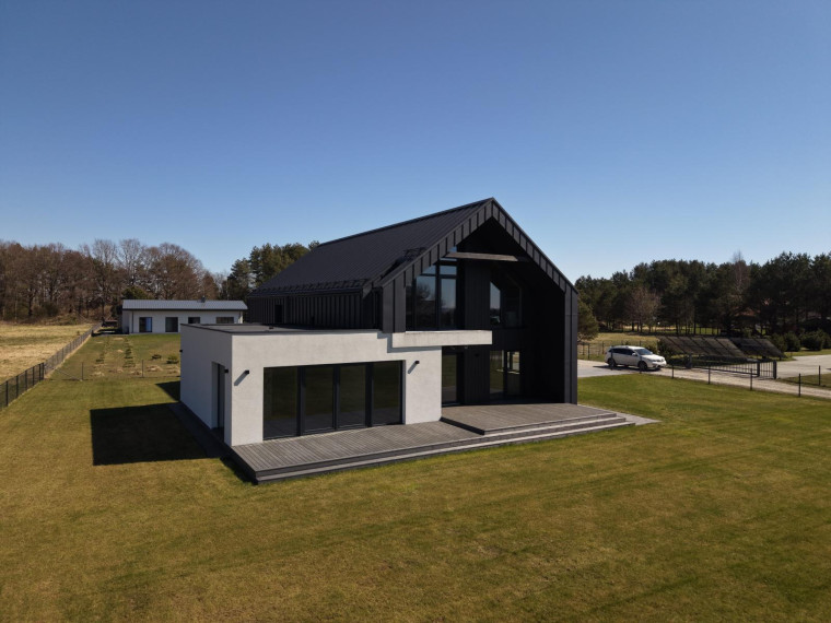 Parduodamas namas Svencelės g., Svencelės k., Klaipėdos r. sav., 237 m² ploto 6 kambariai 2
