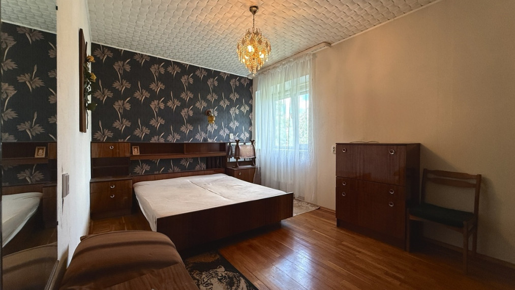 PARDUODAMAS ERDVUS 3 KAMBARIŲ BUTAS J. BASANAVIČIAUS G., KĖDAINIAI 1