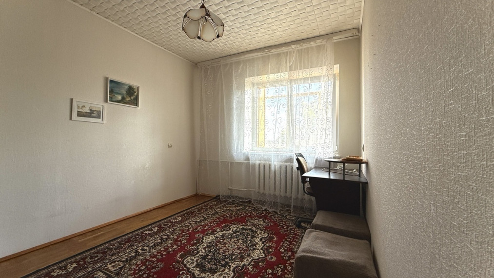 PARDUODAMAS ERDVUS 3 KAMBARIŲ BUTAS J. BASANAVIČIAUS G., KĖDAINIAI 3