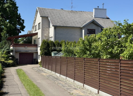 Parduodamas namas J. Biliūno g., Centras, Šiaulių m., Šiaulių m. sav., 262.59 m2 ploto, 1 aukštai Parduodamas namas J. Biliūno g., Centras, Šiaulių m., Šiaulių m. sav., 262.59 m2 ploto, 1 aukštai