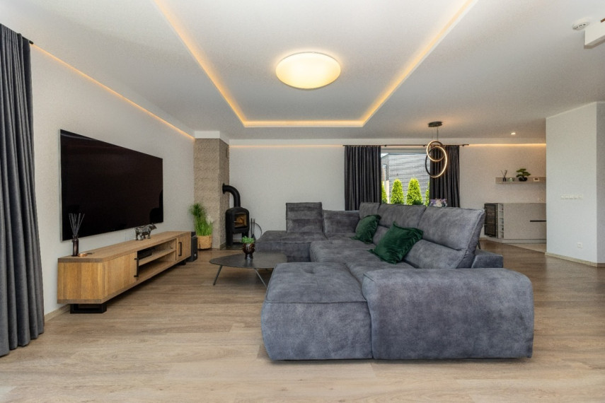 Parduodamas namas Smilčių, Pamaišupio k., Kauno r. sav., 233.3 m2 ploto, 2 aukštai 5