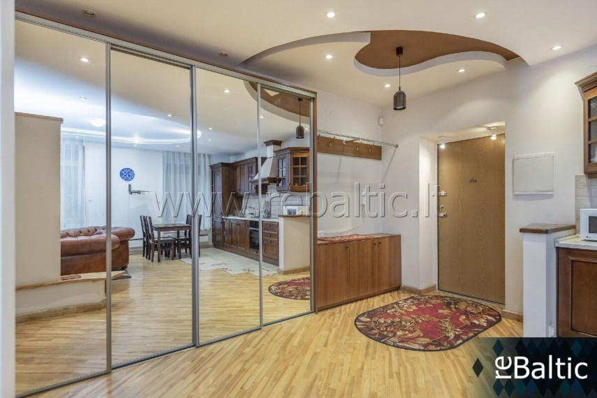 Nuomojamas butas Latvių g., Vilniaus m., Vilniaus m. sav., 45 m2 ploto, 1 kambariai 15