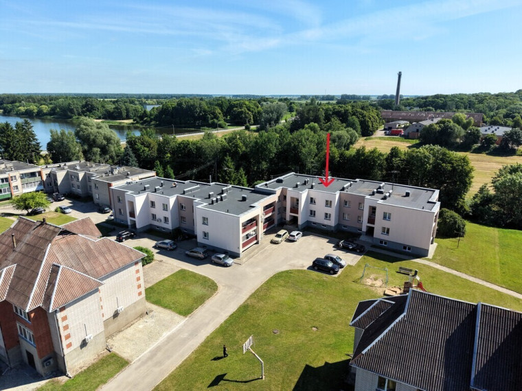 PARDUODAMAS 4 KAMBARIŲ BUTAS SU ŽEMĖS SKLYPU IR ŪKINIO PASTATO DALIMI – VAINOTIŠKIAI, KĖDAINIŲ R. 1