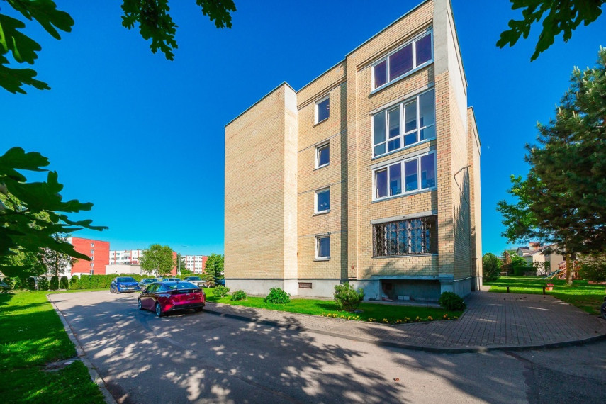 Parduodamas butas Gumbinės g., Šiaulių m., Šiaulių m. sav., 75.39 m2 ploto, 3 kambariai 50