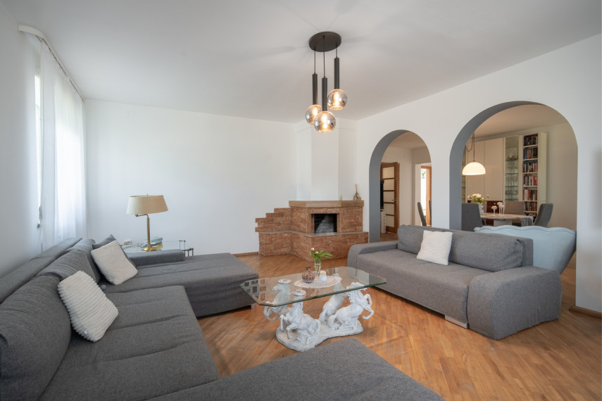 Parduodamas namas Miglių g., Ukmergės m., Ukmergės r. sav., 234.07 m2 ploto, 2 aukštai 4