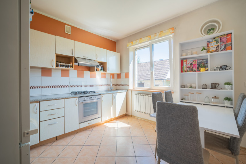 Parduodamas namas Miglių g., Ukmergės m., Ukmergės r. sav., 234.07 m2 ploto, 2 aukštai 9