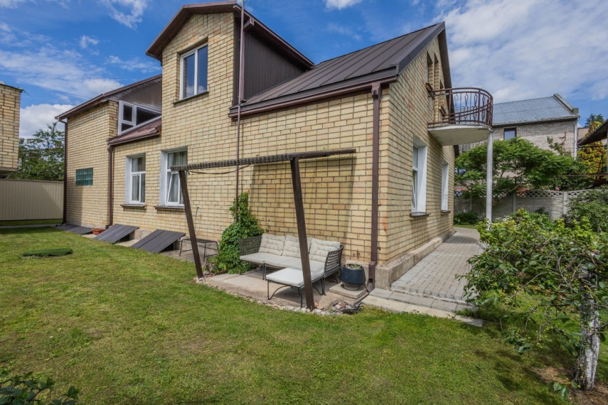 Parduodamas namas Pušų g., Kauno m., Kauno m. sav., 250.27 m2 ploto, 2 aukštai 2