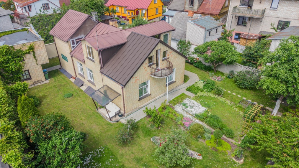 Parduodamas namas Pušų g., Kauno m., Kauno m. sav., 250.27 m2 ploto, 2 aukštai 10
