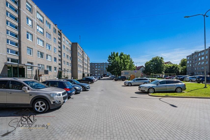 PARDUODAMAS 2 KAMBARIŲ BUTAS ŠILUTĖJE, MELIORATORIŲ AL. 10 21