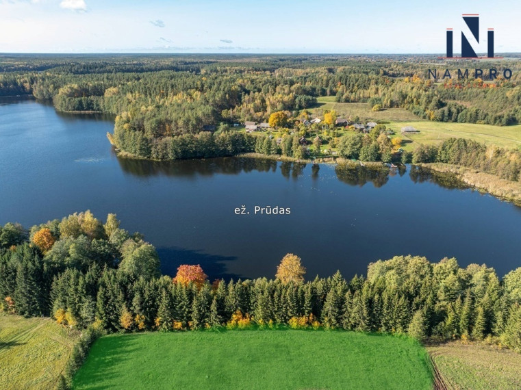 Ignalinos raj., Maksiūnų kaime, prie Prūdo ežero, parduodama 1/2 (1,75 ha) iš 3,5 ha sklypo dalis 23