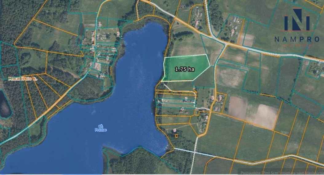 Ignalinos raj., Maksiūnų kaime, prie Prūdo ežero, parduodama 1/2 (1,75 ha) iš 3,5 ha sklypo dalis 26