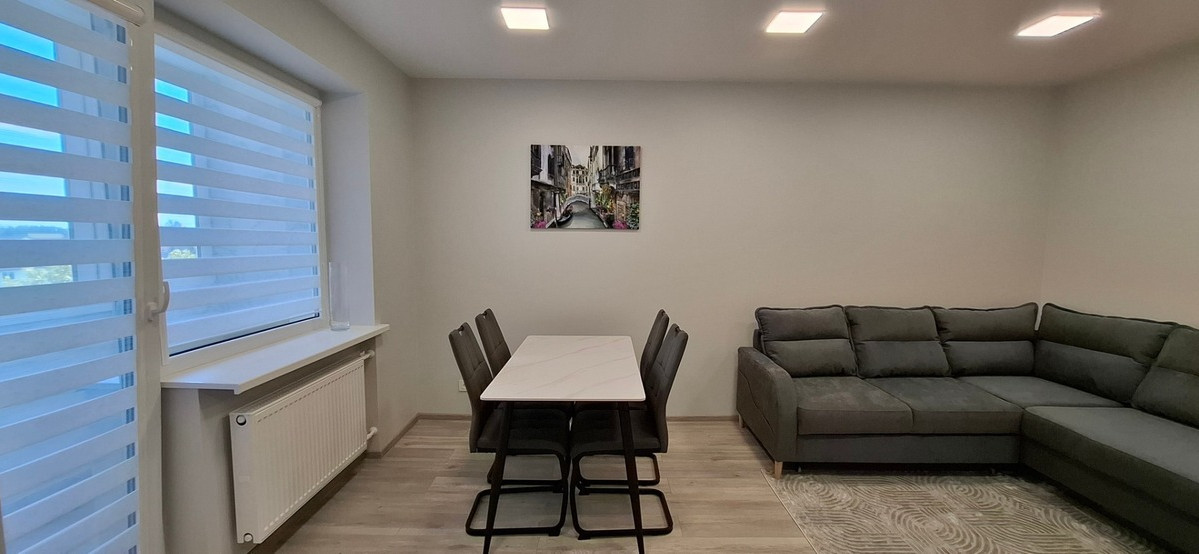 Nuomojamas butas Kosmonautų g., Marijampolės m., Marijampolės sav., 50 m2 ploto, 2 kambariai 8