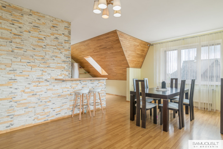 Parduodamas namas Medžiotojų g., Panevėžio m., Panevėžio m. sav., 321 m2 ploto, 2 aukštai 3