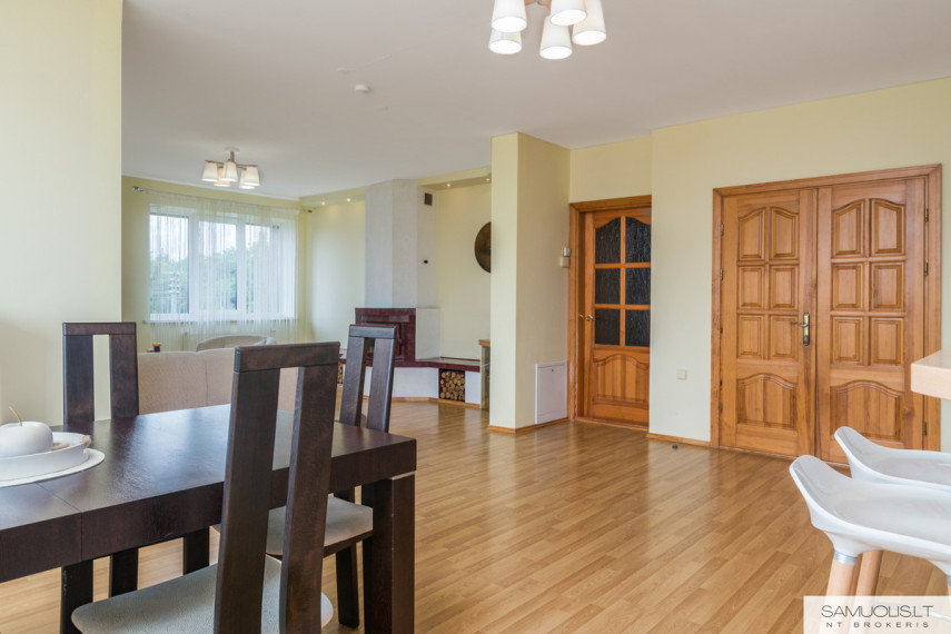 Parduodamas namas Medžiotojų g., Panevėžio m., Panevėžio m. sav., 321 m2 ploto, 2 aukštai 5