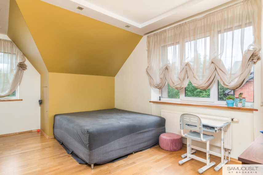Parduodamas namas Medžiotojų g., Panevėžio m., Panevėžio m. sav., 321 m2 ploto, 2 aukštai 7