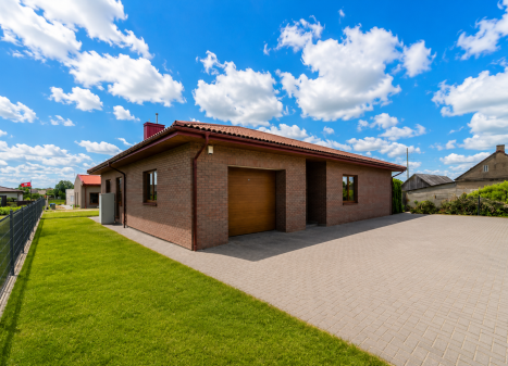 Parduodamas namas Akacijų g., Vinkšnėnų k., Šiaulių r. sav., 193.00 m² ploto 4 kambariai Parduodamas namas Akacijų g., Vinkšnėnų k., Šiaulių r. sav., 193.00 m² ploto 4 kambariai