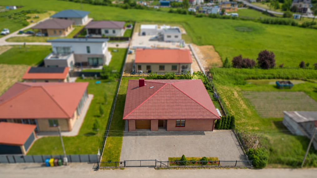 Parduodamas namas Akacijų g., Vinkšnėnų k., Šiaulių r. sav., 193.00 m² ploto 4 kambariai 46
