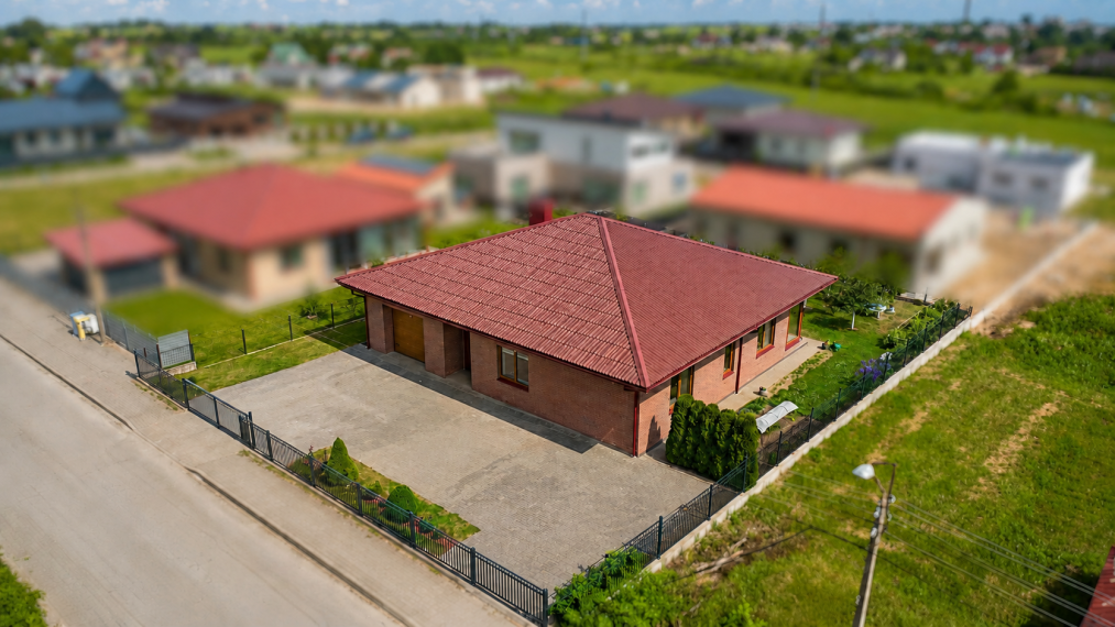 Parduodamas namas Akacijų g., Vinkšnėnų k., Šiaulių r. sav., 193.00 m² ploto 4 kambariai 48