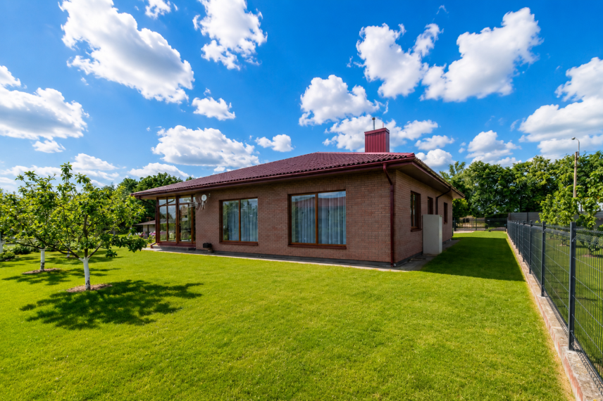 Parduodamas namas Akacijų g., Vinkšnėnų k., Šiaulių r. sav., 193.00 m² ploto 4 kambariai 6