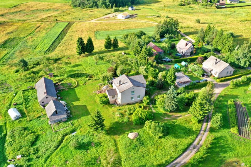 Parduodamas namas Kijėlių k., Molėtų r. sav., 259.00 m² ploto 7 kambariai 3