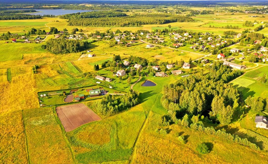 Parduodamas namas Kijėlių k., Molėtų r. sav., 259.00 m² ploto 7 kambariai 8