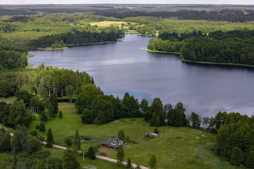 Parduodamas namas Varniškių k., Zarasų r. sav., 164.00 m² ploto 5 kambariai 10