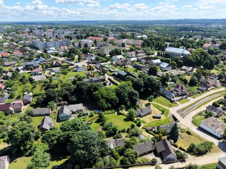 PARDUODAMAS SUBLOKUOTAS NAMAS UKMERGĖS CENTRE — Bažnyčios g. 20B 20