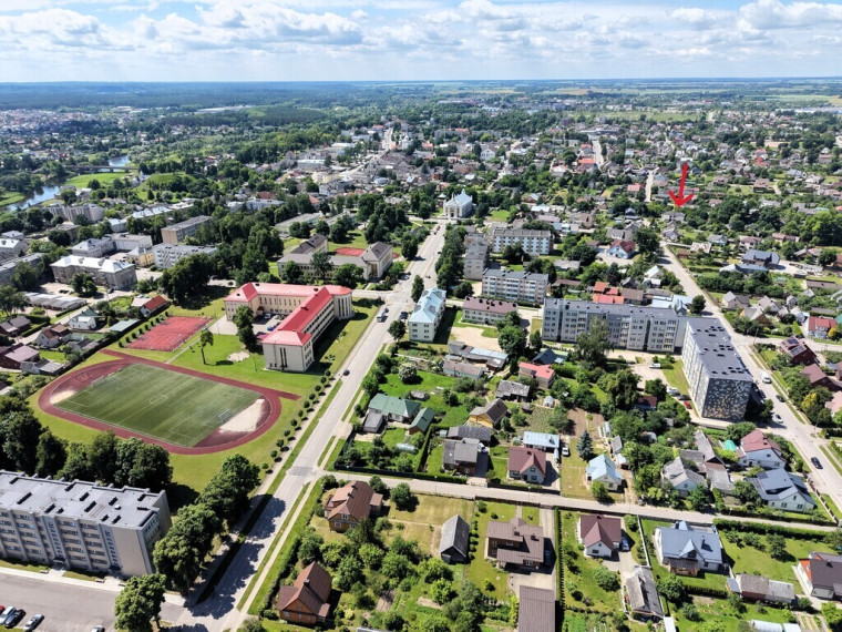 PARDUODAMAS SUBLOKUOTAS NAMAS UKMERGĖS CENTRE — Bažnyčios g. 20B 21