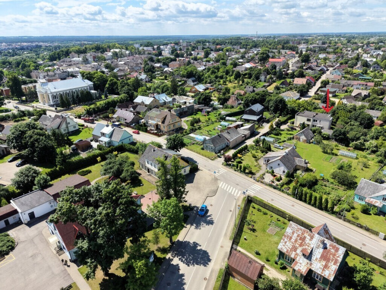 PARDUODAMAS SUBLOKUOTAS NAMAS UKMERGĖS CENTRE — Bažnyčios g. 20B 22