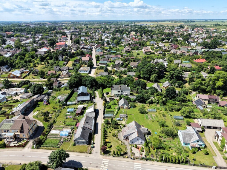PARDUODAMAS SUBLOKUOTAS NAMAS UKMERGĖS CENTRE — Bažnyčios g. 20B 23