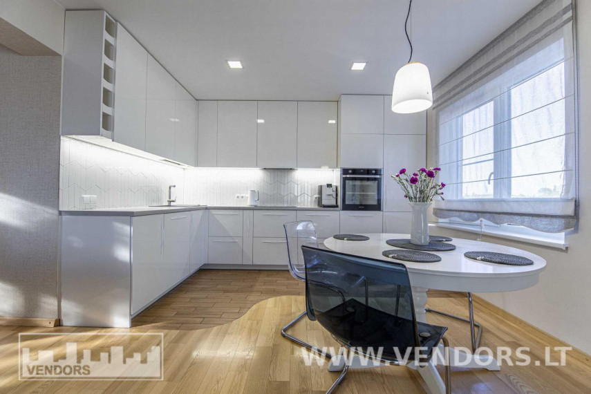 Parduodamas namas Jūros g., Žadvainų k., Rietavo sav., 251.91 m² ploto 4 kambariai 21