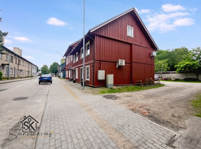 ANTRAME AUKŠTE PARDUODAMAS 2 KAMBARIŲ BUTAS RUSNĖJE, NERINGOS G. 11 18