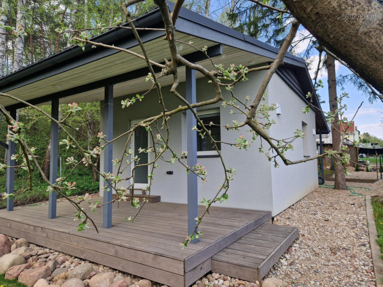 Nuomojamas namas Kelmijos Sodų 24-oji g., Salininkai, Vilniaus m., Vilniaus m. sav., 30 m² ploto 2 kambariai 2