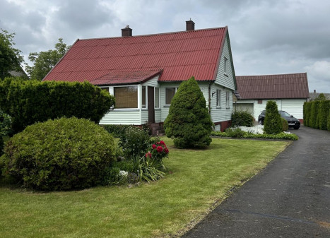 Parduodamas namas Ežero g., Mosėdžio mstl., Skuodo r. sav., 174 m² ploto 4 kambariai
