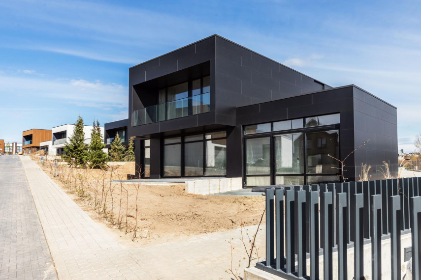 Parduodamas namas Ašmenėlės g., Kalnėnai, Vilniaus m., Vilniaus m. sav., 268.97 m² ploto 6 kambariai 1